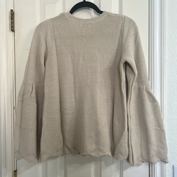 Crown & Ivy tan bell sleeve sweater - Picture 5 of 6